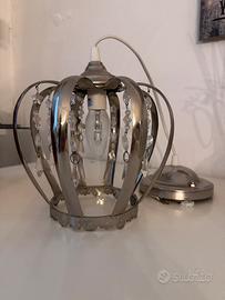 lampadario a forma di corona