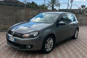 Volkswagen Golf VI 1.6 TDI 105cv (77kw) Sport