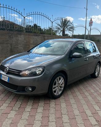 Volkswagen Golf VI 1.6 TDI 105cv (77kw) Sport