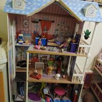 Casa in legno per Barbie