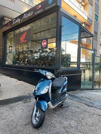 Piaggio Fly 50