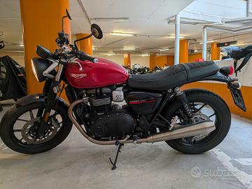 Triumph Street Twin 900
