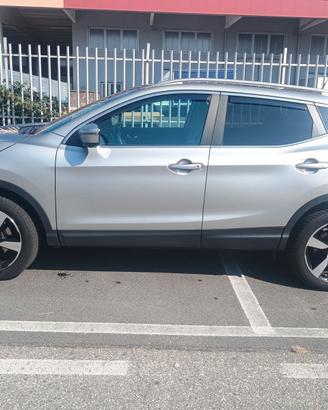 Nissan Qashqai 1.2 DIG-T 115CV N- connecta 2WD
