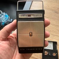 Radio vintage Sanyo portatile