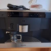 MIELE modello  CVA6431 macchina caffè 