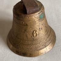 Campana in bronzo numero 6