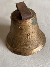 Campana in bronzo numero 6