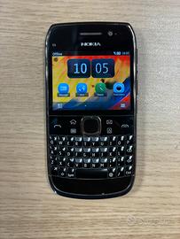 Smartphone Nokia E6 tastiera fisica display touch