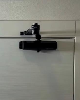 Ferma porta/ molla/ pompa