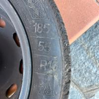 Gomme auto