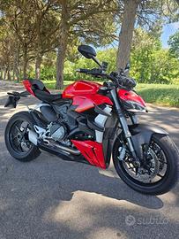 Ducati Streetfighter V2 - 01/2022