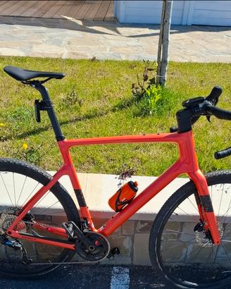 Bicicletta. Scott Gravel addict 2024 