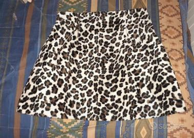 Mini gonna leopardata, a €5.
