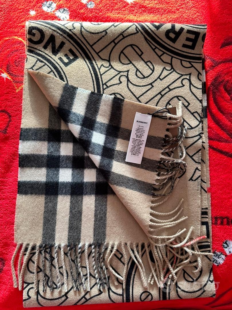 Sciarpa burberry uomo clearance usata