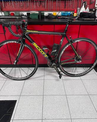 Scott Addict R1 Carbo