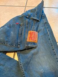 Jeans Levi’s 505 classico in denim blu medio
