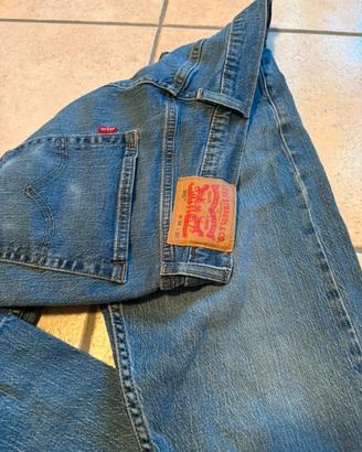 Jeans Levi’s 505 classico in denim blu medio