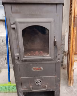 🔥 Stufa a legna in ghisa IGNIP – funzionante