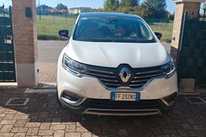 ESPACE  INITIALE PARIS 