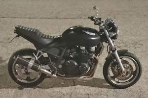 Kawasaki zr7 special custom caferacer