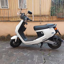 SCOOTER ELETTRICO SEMINUOVO