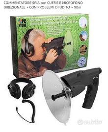 Commentatore Spia con Cuffie e Microfono