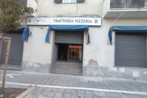 Via napoli locale euro 125000