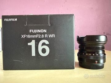 Obiettivo mirrorless Fujifilm 16mm f2.8