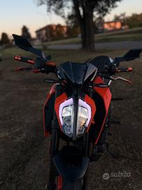 KTM DUKE 390-2019-Solo 4860 km originali