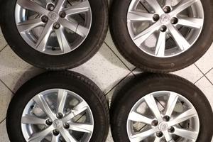 cerchi yaris J 15x5J