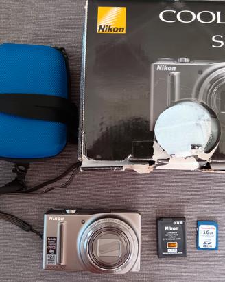 Nikon coolpix s9100