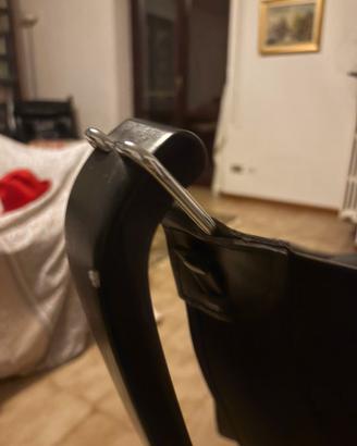 Poltrona nera Viking Frau