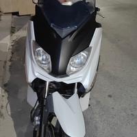 XMAX 125