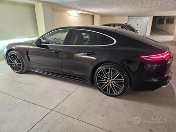 Porsche Panamera 4S anno 2018 full optional
