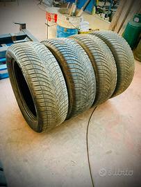 Gomme GoodYear Invernali 225/55/R18 102V
