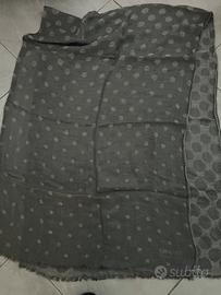 Stola Armani Collezioni