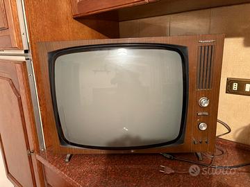 TV d’epoca Magnadyne bianco e nero – funzionante,