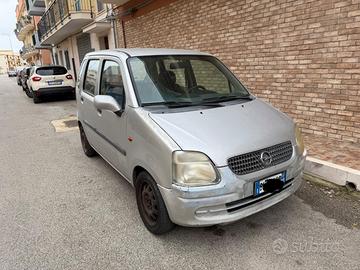 Opel Agila 1.2  con gancio traino omologato