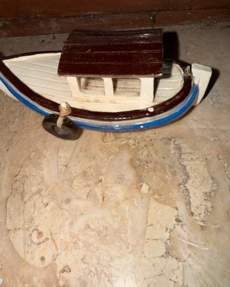 Modellino di Perschereccio in ceramica