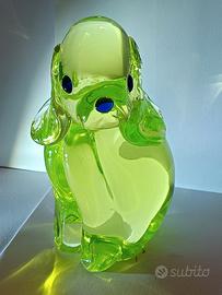 statua in vetro di murano all' uranio 