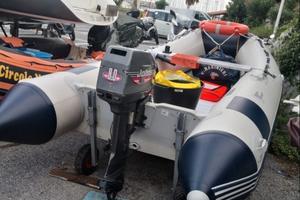 GOMMONE SELVA CON MOTORE JOHNSON  8hp