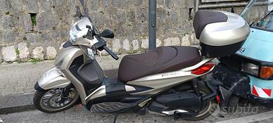piaggio beverly 300 HPE 06/2024