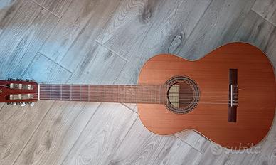 Chitarra classica Alhambra
