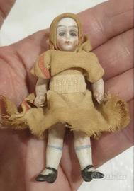 bambola porcellana fine 1800 inizi 1900