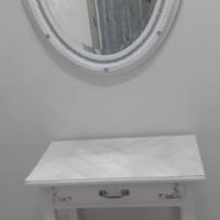 ingresso bianco con specchio 