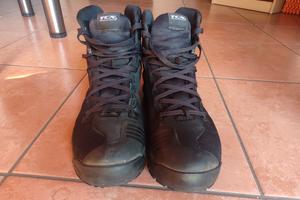 climatrek surround goretex  42 vestono larghi