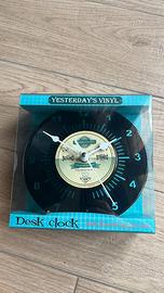 Descrizione Orologi da tavolo in vinile