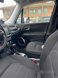Auto jeep renegade