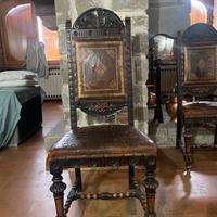 Sedia antica in buone condizioni