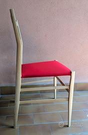 Sedia "Superleggera" di Gio Ponti per Cassina